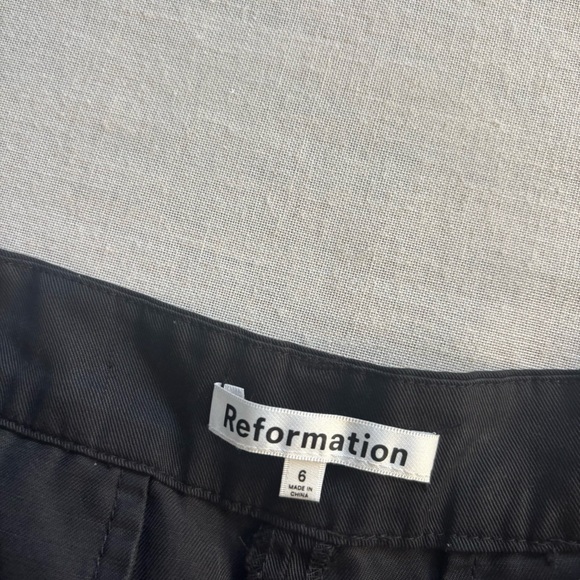 Reformation Mason High Rise Shorts Black Tencel Tailored Size 6 - Picture 3 of 9